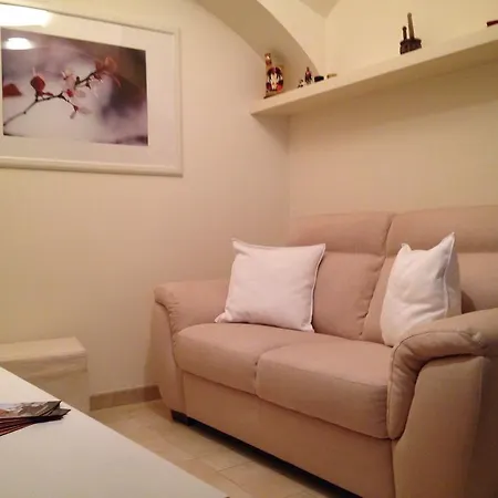 Attis Bed & Breakfast * Локоротондо